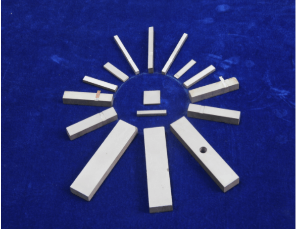 `Hz1cvwlcft (efaaxi6wn (1)